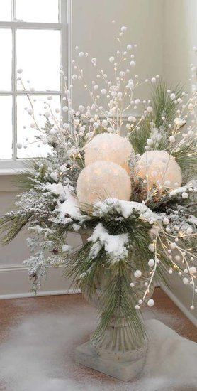 Trendigt träd |  Juldekorationer, vit juldekor.