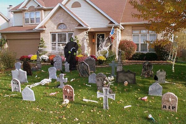 13 Halloween-dekorationsidéer för gården |  Halloween gårdsdisplayer.