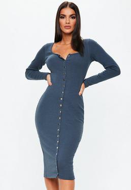 mörkblå, figurkramande långärmad klänning med knappar