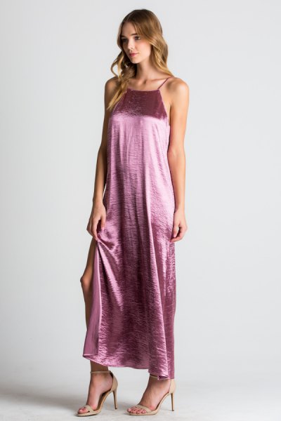 silver maxi grimma klänning med ljusrosa klackar med öppen tå