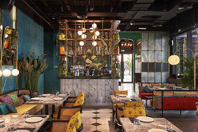 studio lotus väver mat med indisk design i dubai restaurang.