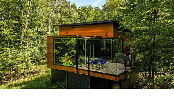 Ett Kalifornieninspirerat minimalistiskt hus i Quebec - Mansion Glob