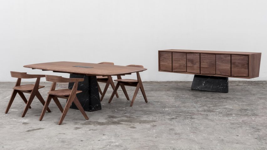 Esrawe Studio lanserar möbler av valnöt och marmor på Zona Ma