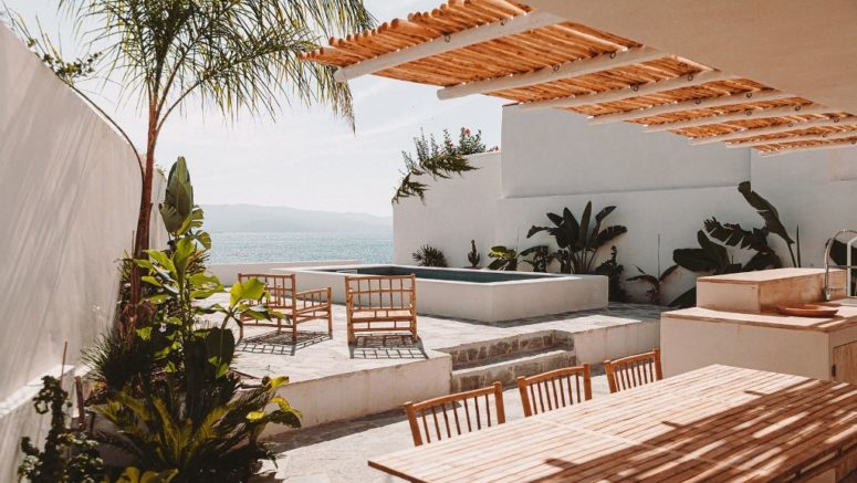 Modernistiskt väl utformat semesterhus på Korsika - DigsDi