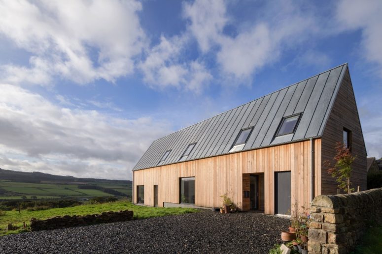 Mysigt modernt hus i lantlig stil på landsbygden i England - DigsDi