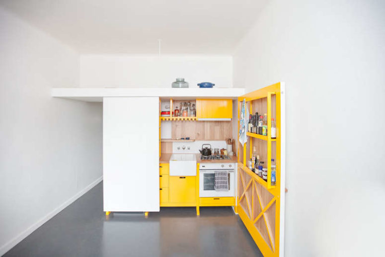Ultralitet kök med djärva gula skåp - DigsDi